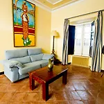 Apartment Plaza De Santa Cruz