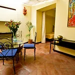 Apartment Plaza De Santa Cruz *