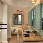 Apartment Plaza De Santa Cruz